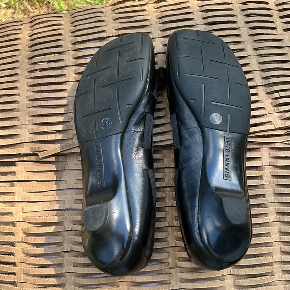 Gianni Bini, 50 Preppy, 10M, Black slip on, w/a woven satin ribbon detail & bow - Picture 10 of 11